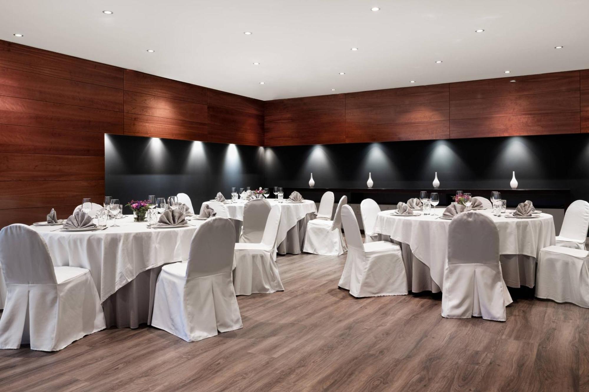 Ac Hotel A Coruna By Marriott Экстерьер фото