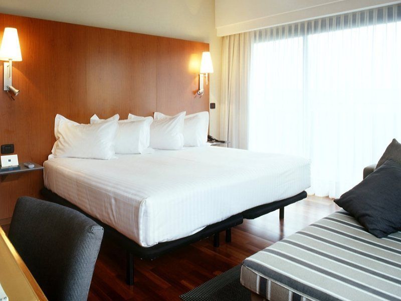 Ac Hotel A Coruna By Marriott Экстерьер фото